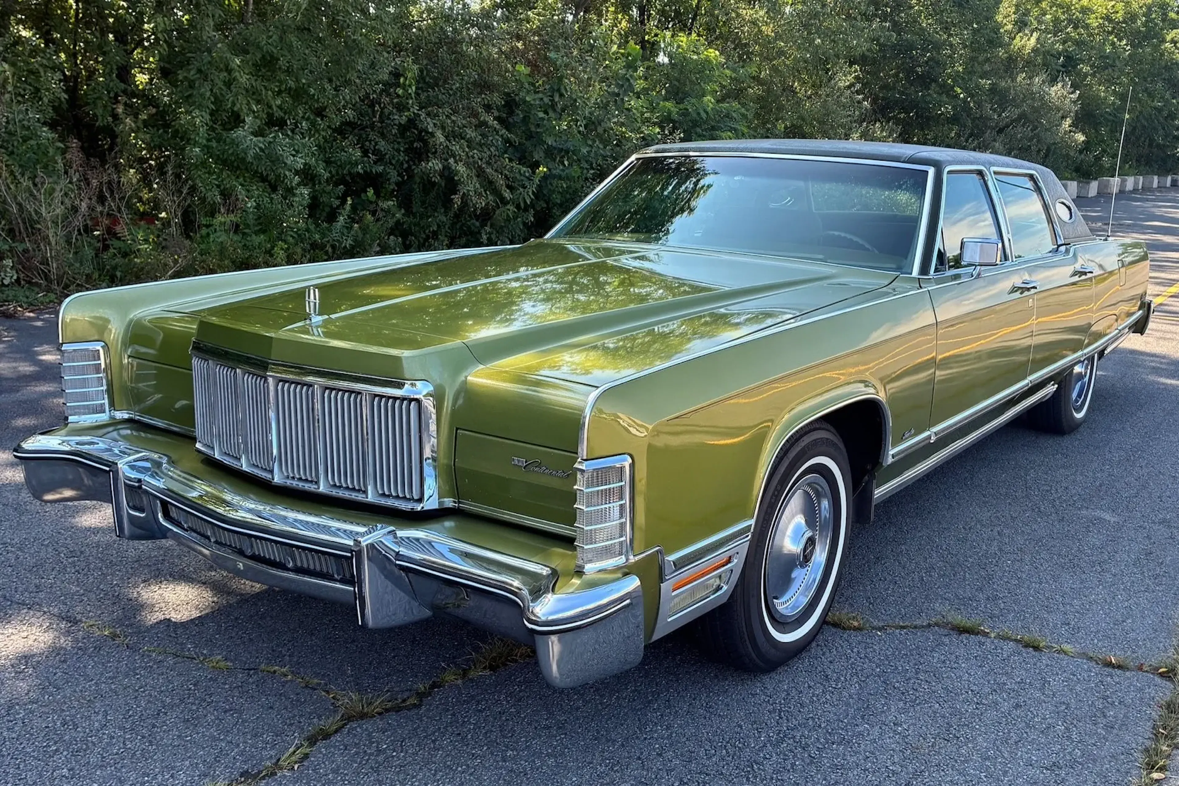1970 Lincoln Continental VIN 0Y89A855823 | Hagerty Valuation Tools®